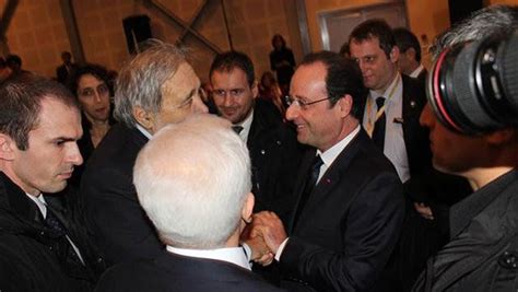 İ­l­b­e­r­ ­O­r­t­a­y­l­ı­,­ ­H­o­l­l­a­n­d­e­ ­K­o­n­u­ş­u­r­k­e­n­ ­F­e­n­a­l­a­ş­t­ı­